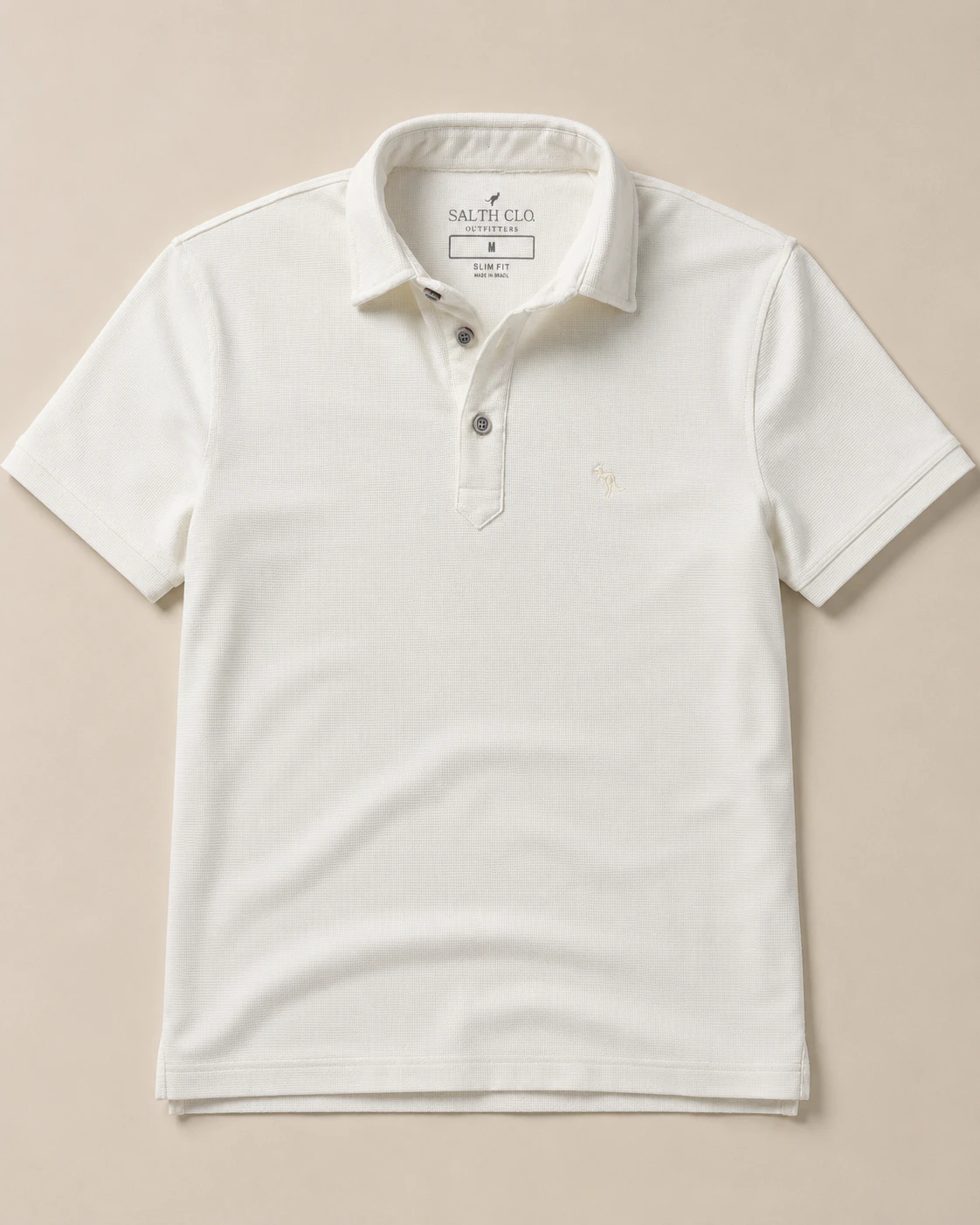 Polo piqué marfim SALTH CLO., slim fit, com canguru bordado
